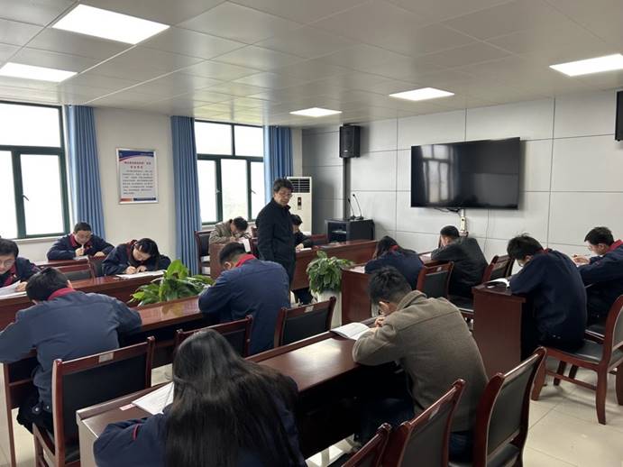 建材公司、檢測公司聯(lián)合開展管理人員業(yè)務(wù)提升考試
